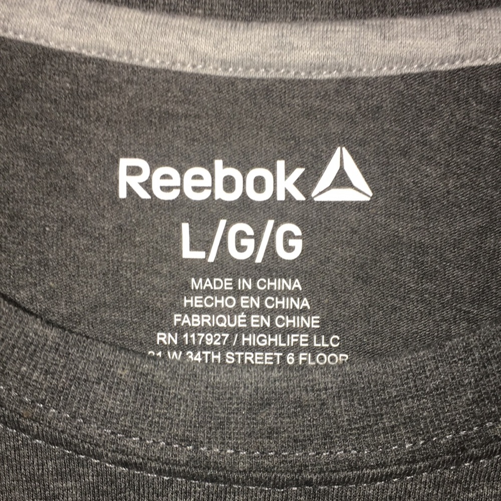 Grey Reebok shirt - Picture 4 of 4